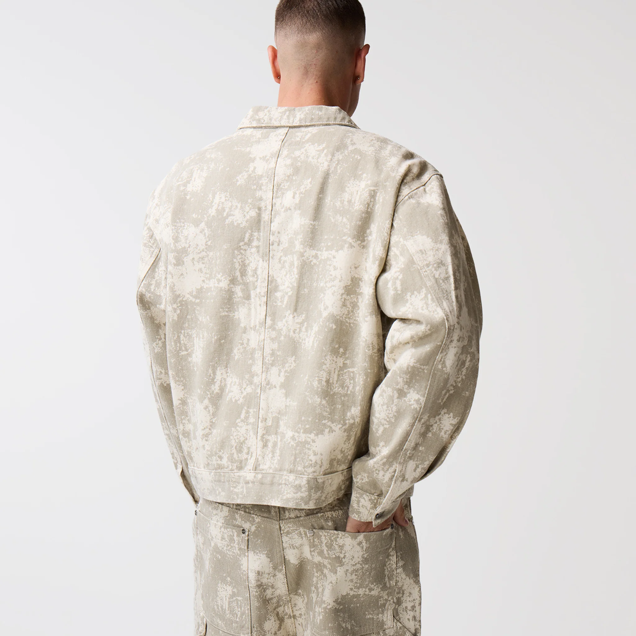 Tree Camo Print Jacket | Beige - Image 12