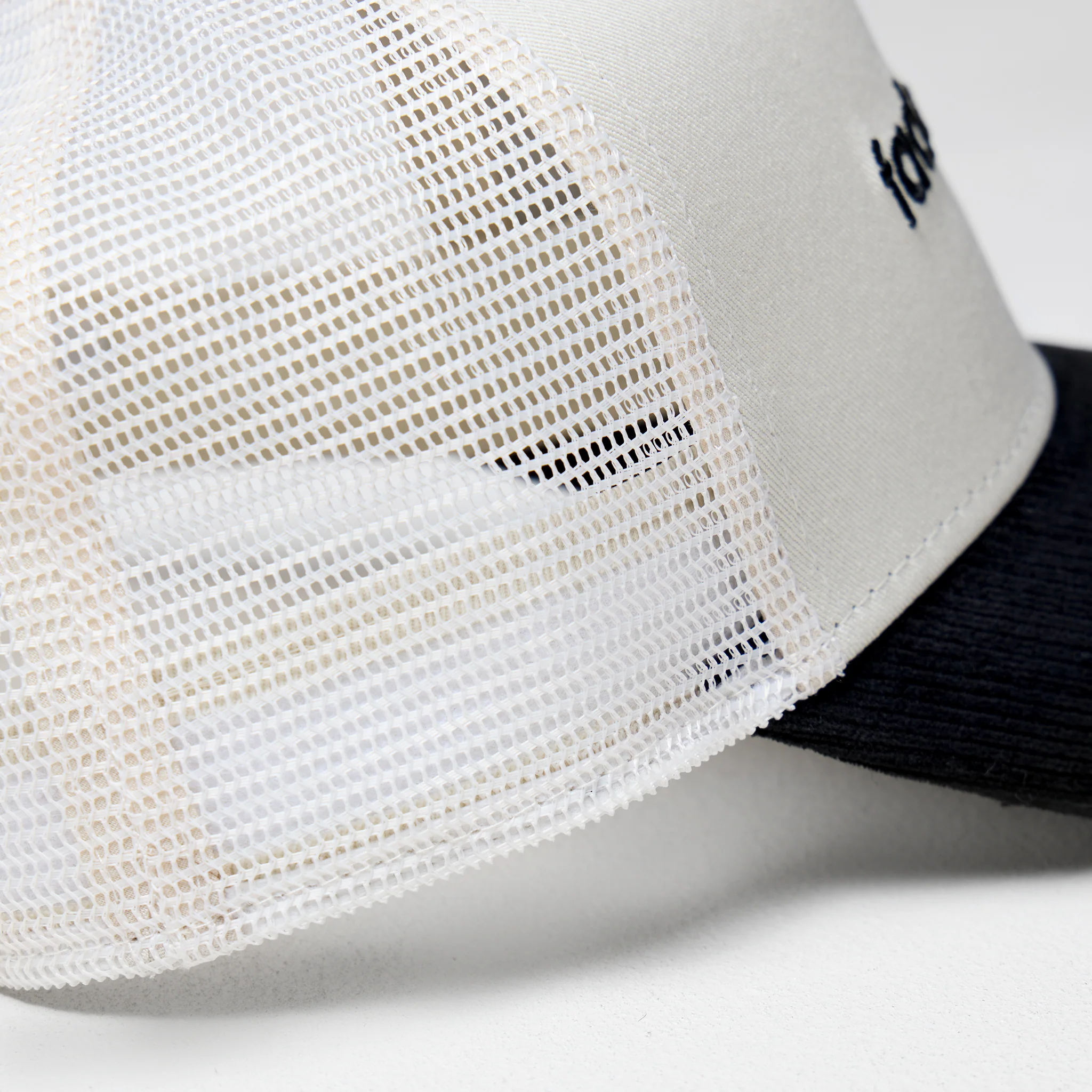 Cord Trucker Cap | Off White/Black - Image 5