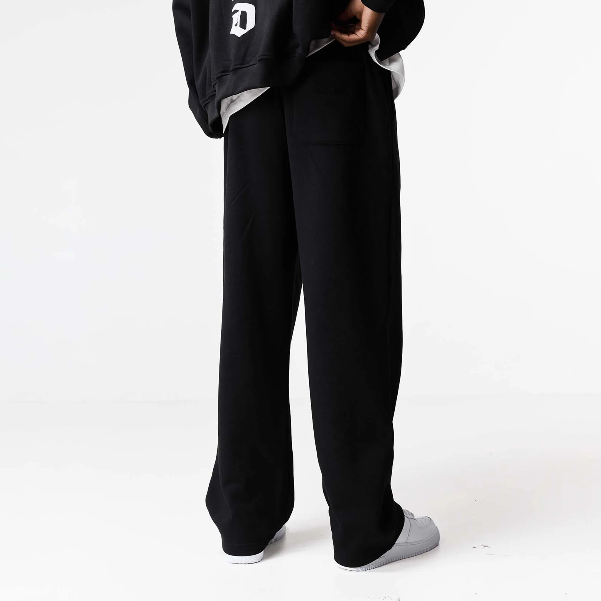 Gothic 2.0 Loose Fit Open Hem Jogger | Black - Image 6