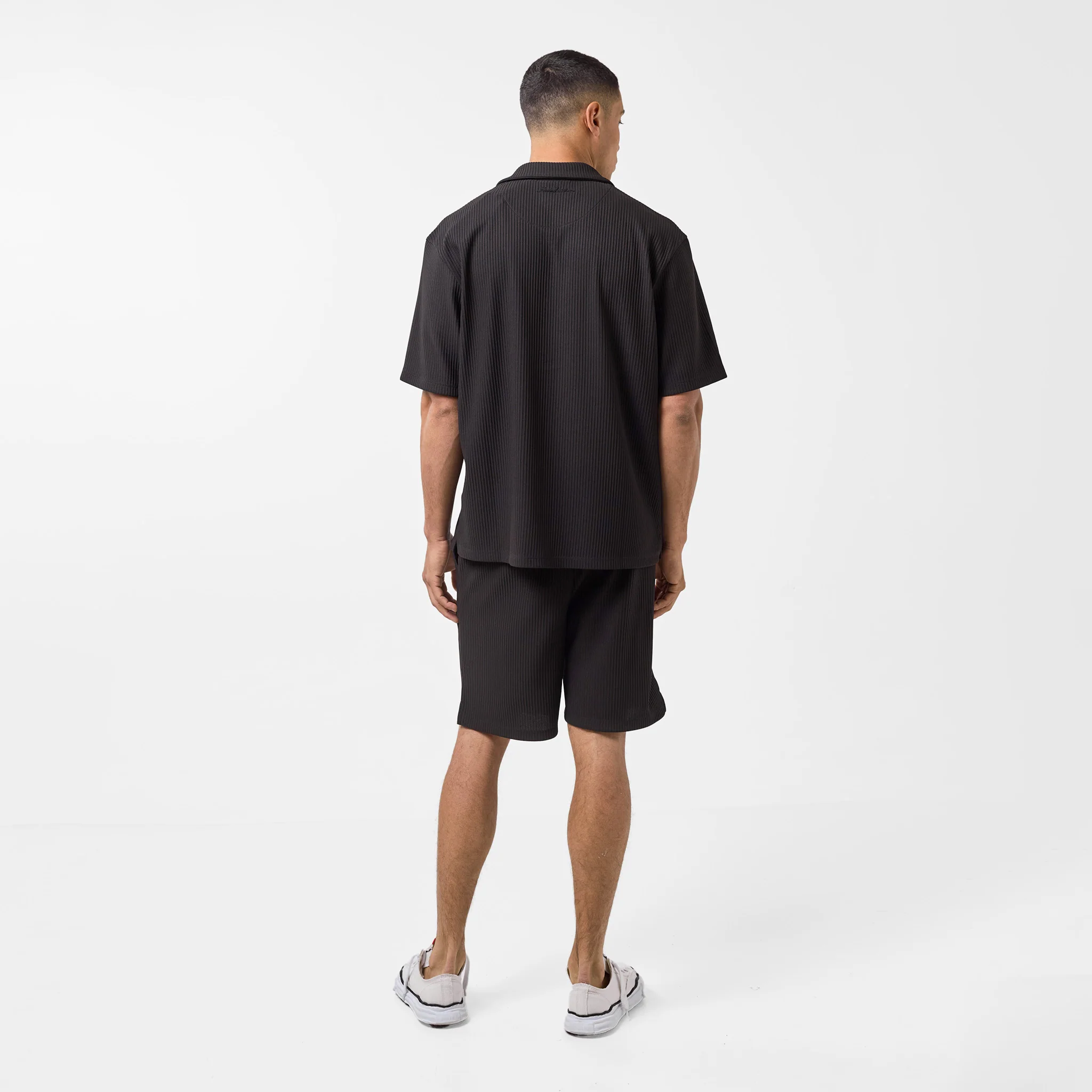 Pleated Shirt | Black - Image 7