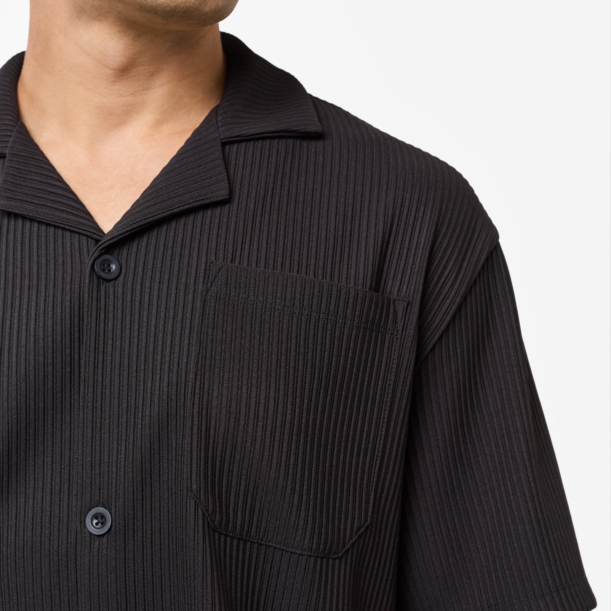 Pleated Shirt | Black - Image 3