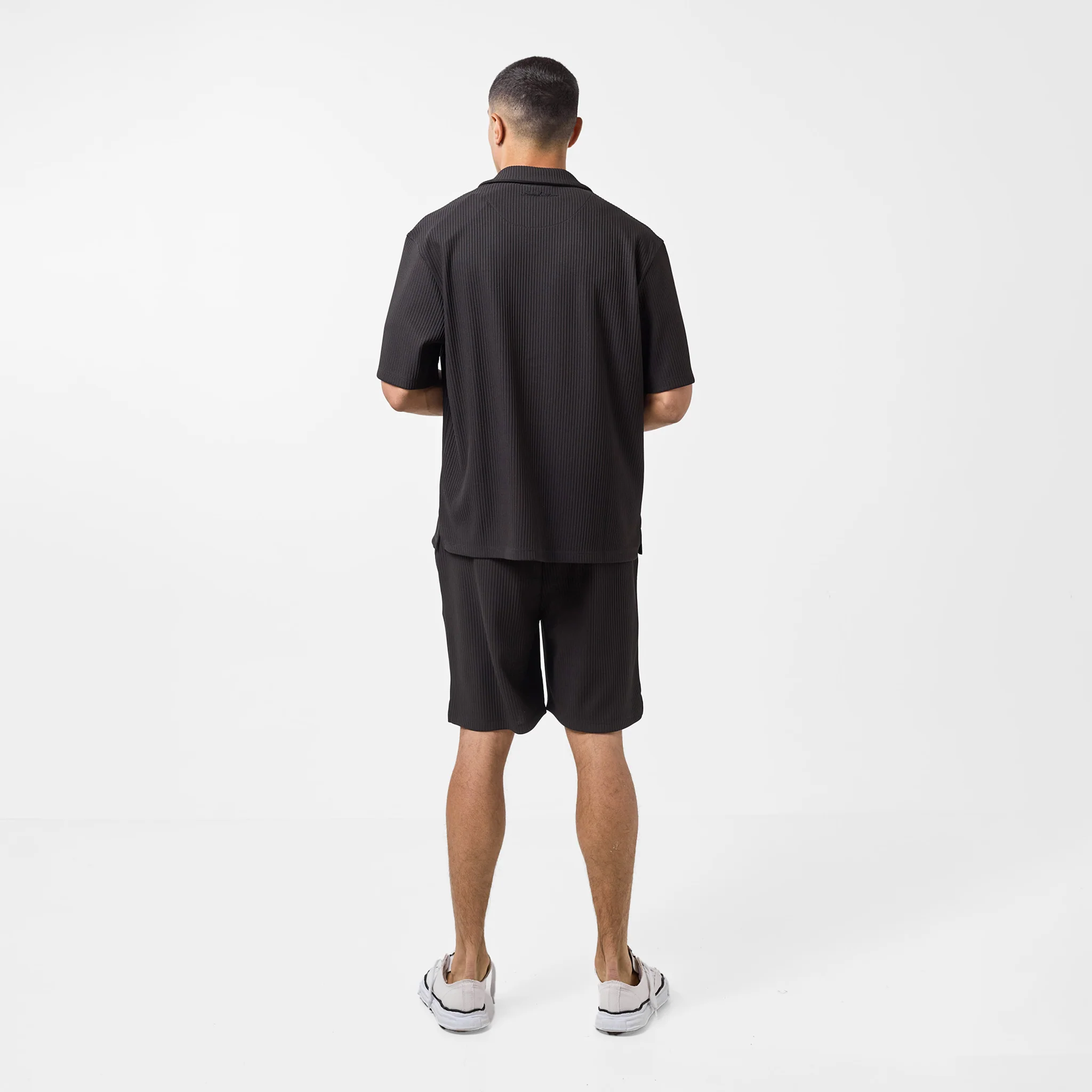 Pleated Short | Black - Image 7